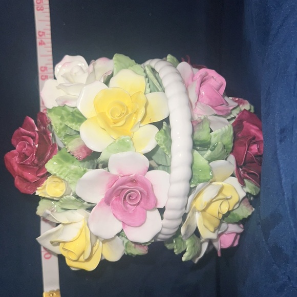 John Aynsley fine bone china, England.  Good condition.  Approx 10”Wx 6”Dx 5”H - Picture 2 of 5